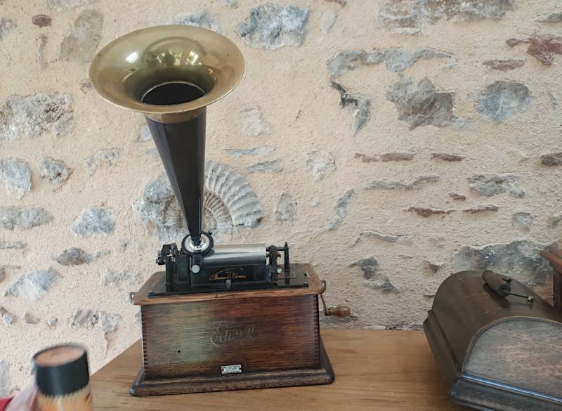 Le lecteur Edison des rouleaux de cire. - Jam Hall